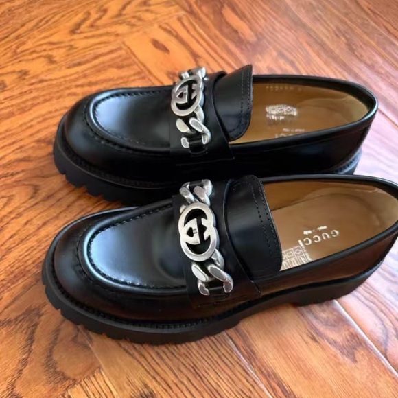 Gucci Black Loafer Heels with Silver Accent - Picture 1 of 4